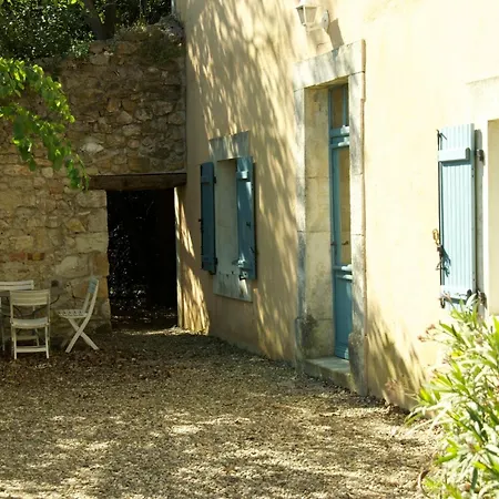 佩赫-塞莱朗城堡住宿加早餐旅馆 * Salles-dʼAude